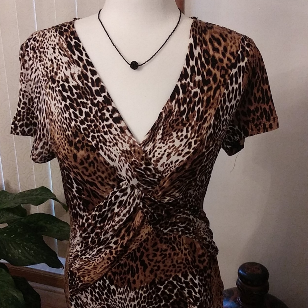 Cable and Gauge leopard design top.